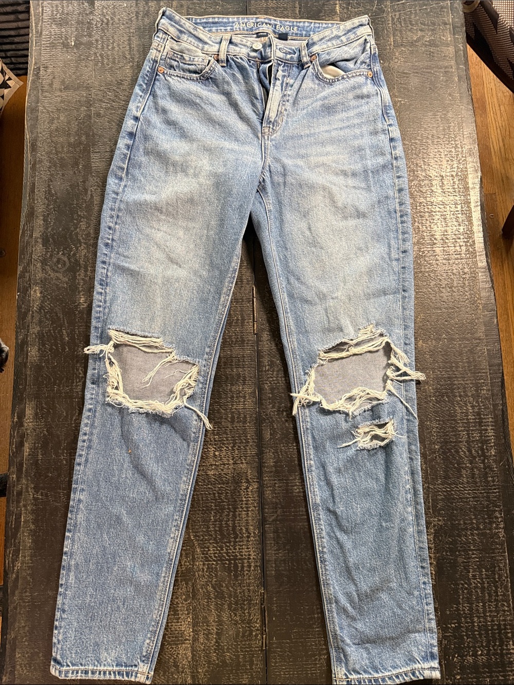 American Eagle Outfitters Light Blue Distressed Mom Jeans